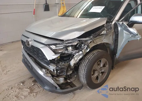 2022 Toyota Rav4 Xle z USA, uszkodzony, nr VIN 2T3P1RFV7NC258233